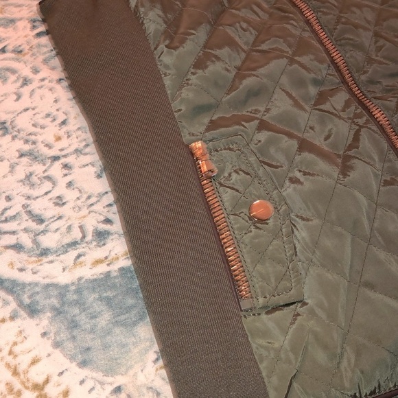 Cavalini small olive green hunting puffer vest - Picture 10 of 11
